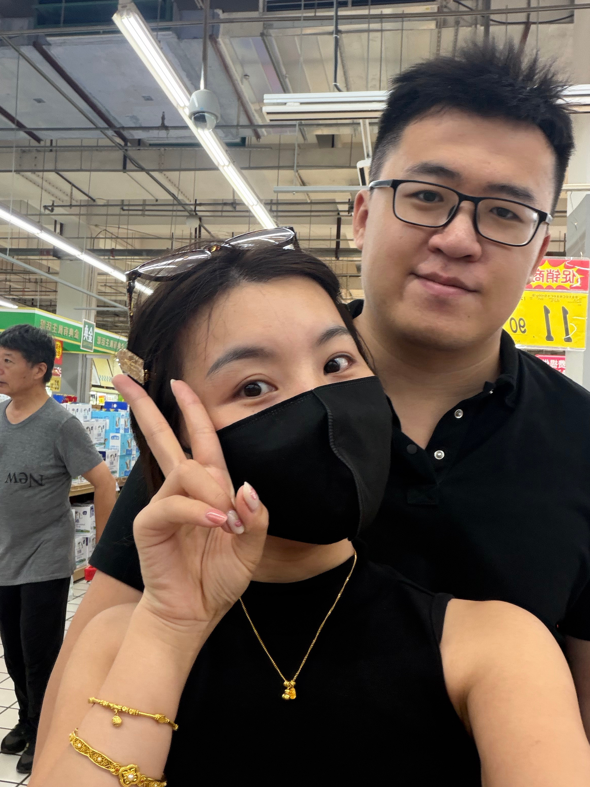 明天回家啦来买零食吃