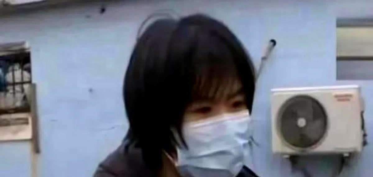 2021年青岛有个女大学生继承了父母的店面后，一下子把原本26.5万的租金涨到4