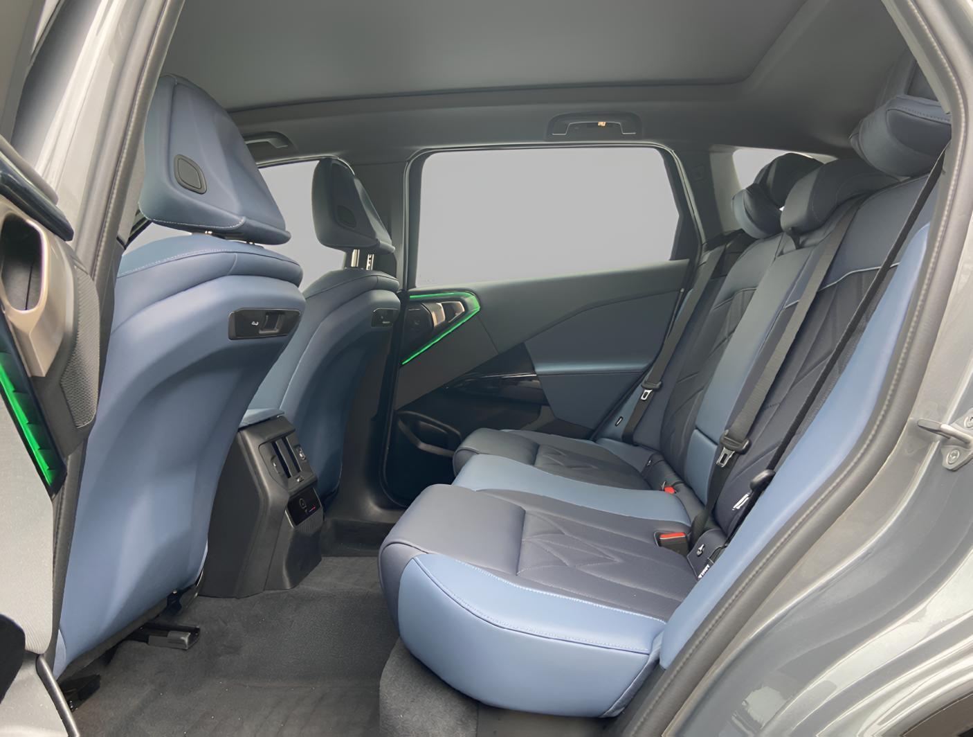 宝马X3退役试驾车25款宝马X330L尊享M运动指导价449900元摩天灰外