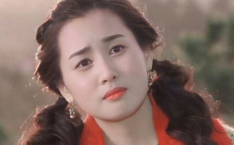 话说，小时候看过的韩剧很多，但那时候比较喜欢李多海与宋慧乔。记得看《我的女孩》
