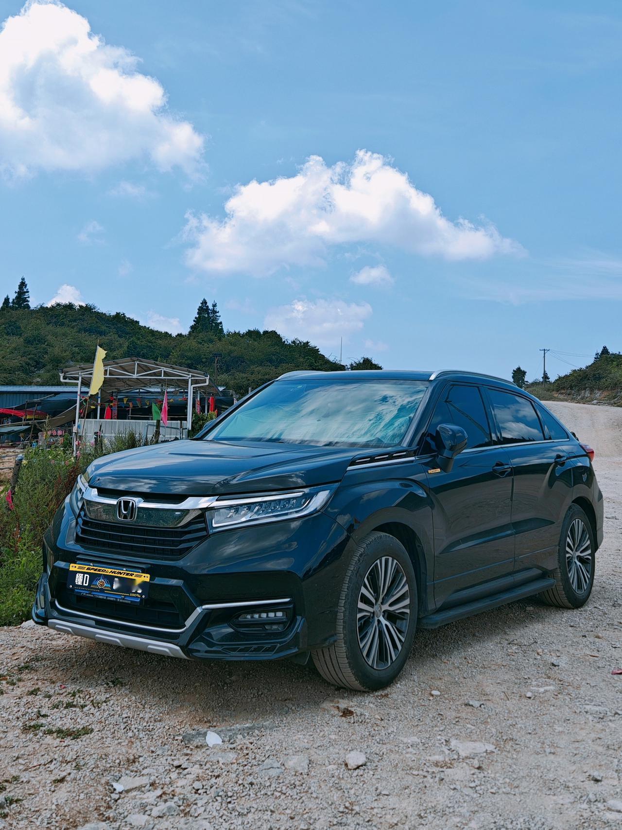 之前那台标致308，陪了我好多年。那是一台开起来让人心里很踏实的车。握紧方向盘，