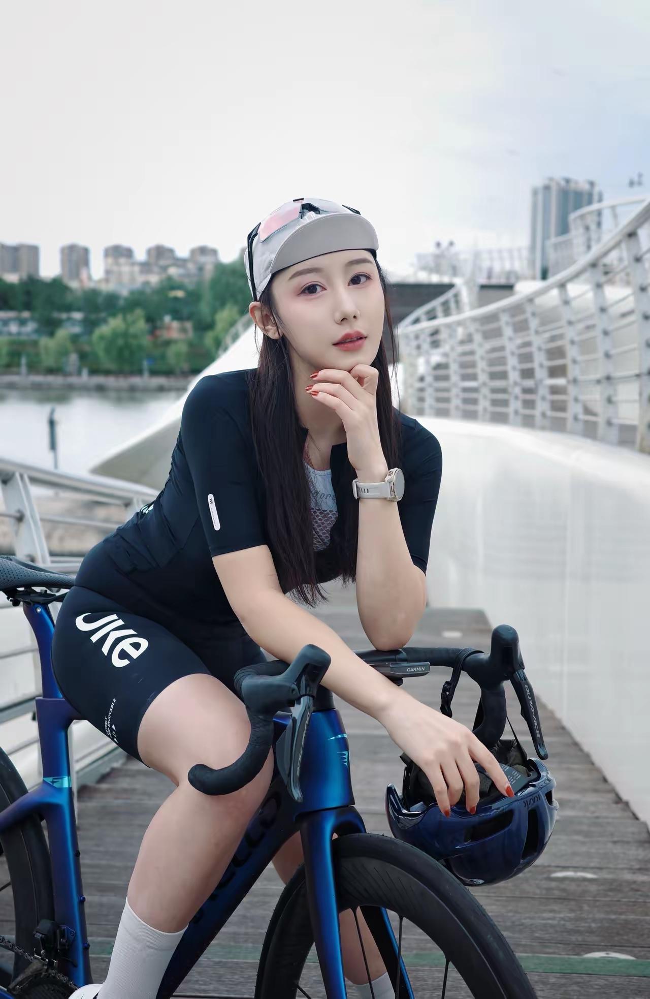 什么样的女生最受男人欣赏?你见过生活中身材最好的人是怎样的运动一下更健康