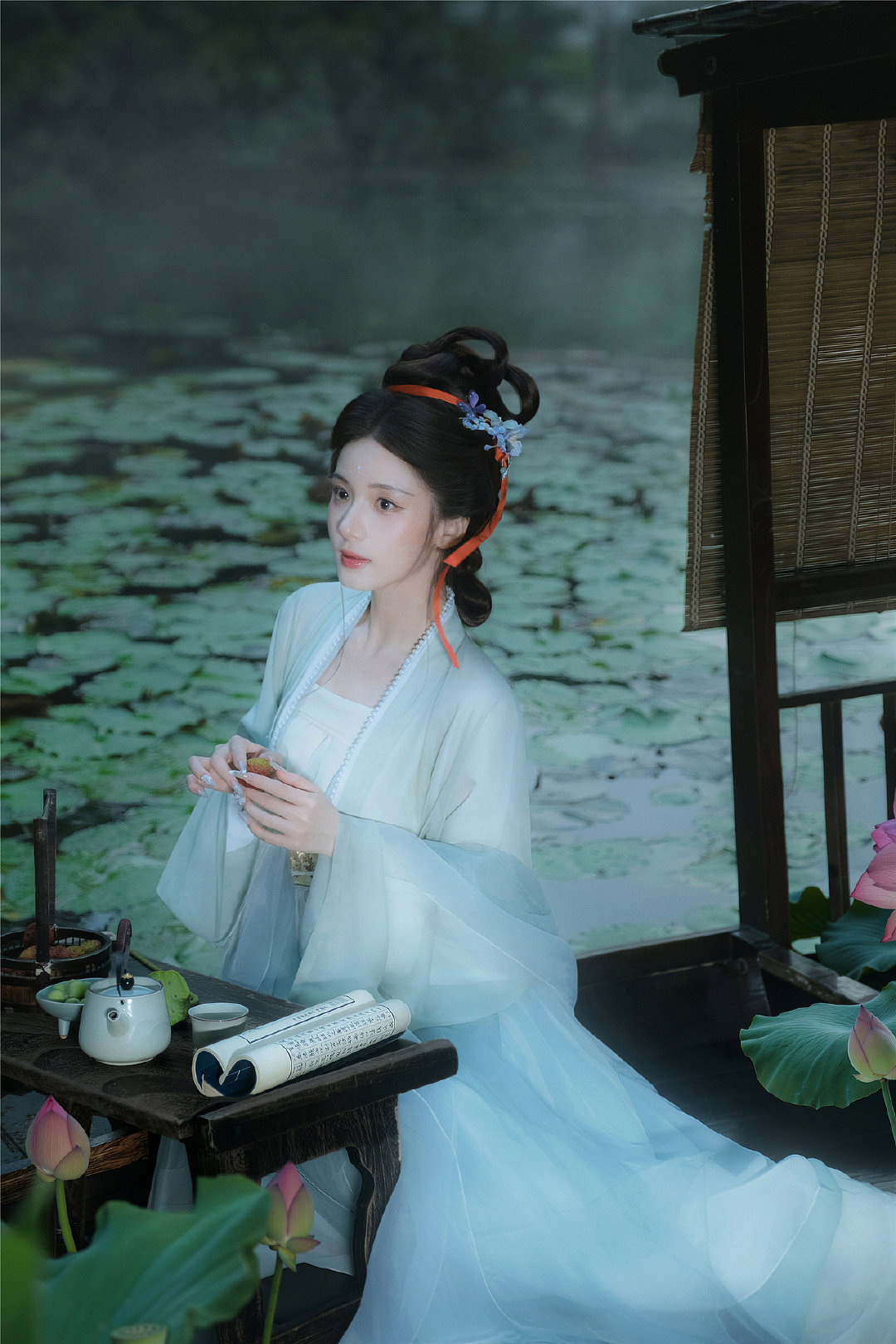 #汉服##胶片心情##摄影##微博摄影#小船·流水·人家摄影：IMAGE​