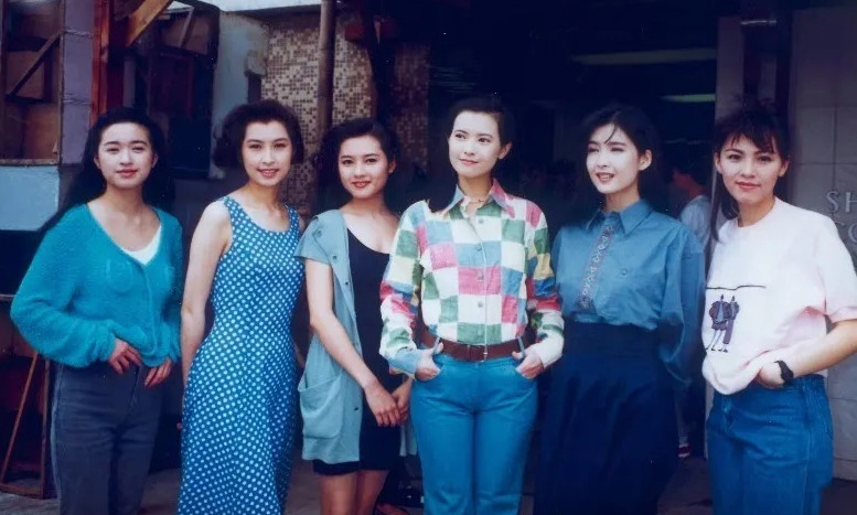 谈到圈中闺蜜，李丽珍黯然表示罗明珠和蓝洁瑛两位挚友都已离世：“我和蓝洁瑛最聊得来