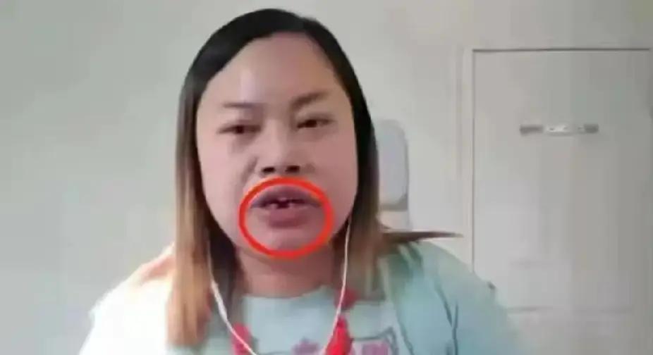 在美10年，她靠修指甲攒下一套房凤姐直播掏心窝：每天站8小时，指甲缝里都是