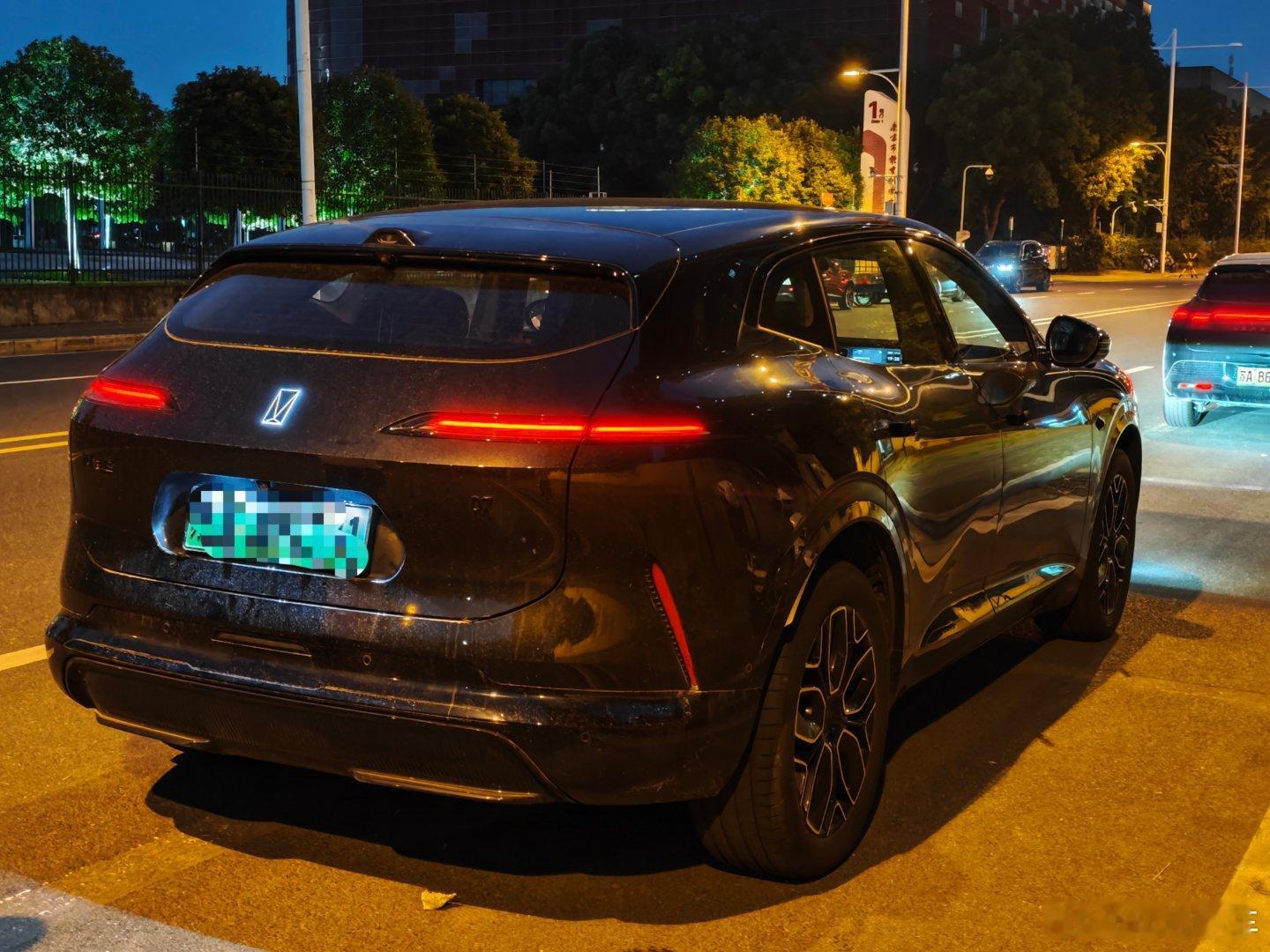 最新拿下一台阿维塔0726款E版纯电一手车2.3万公里全车原漆智驾买断