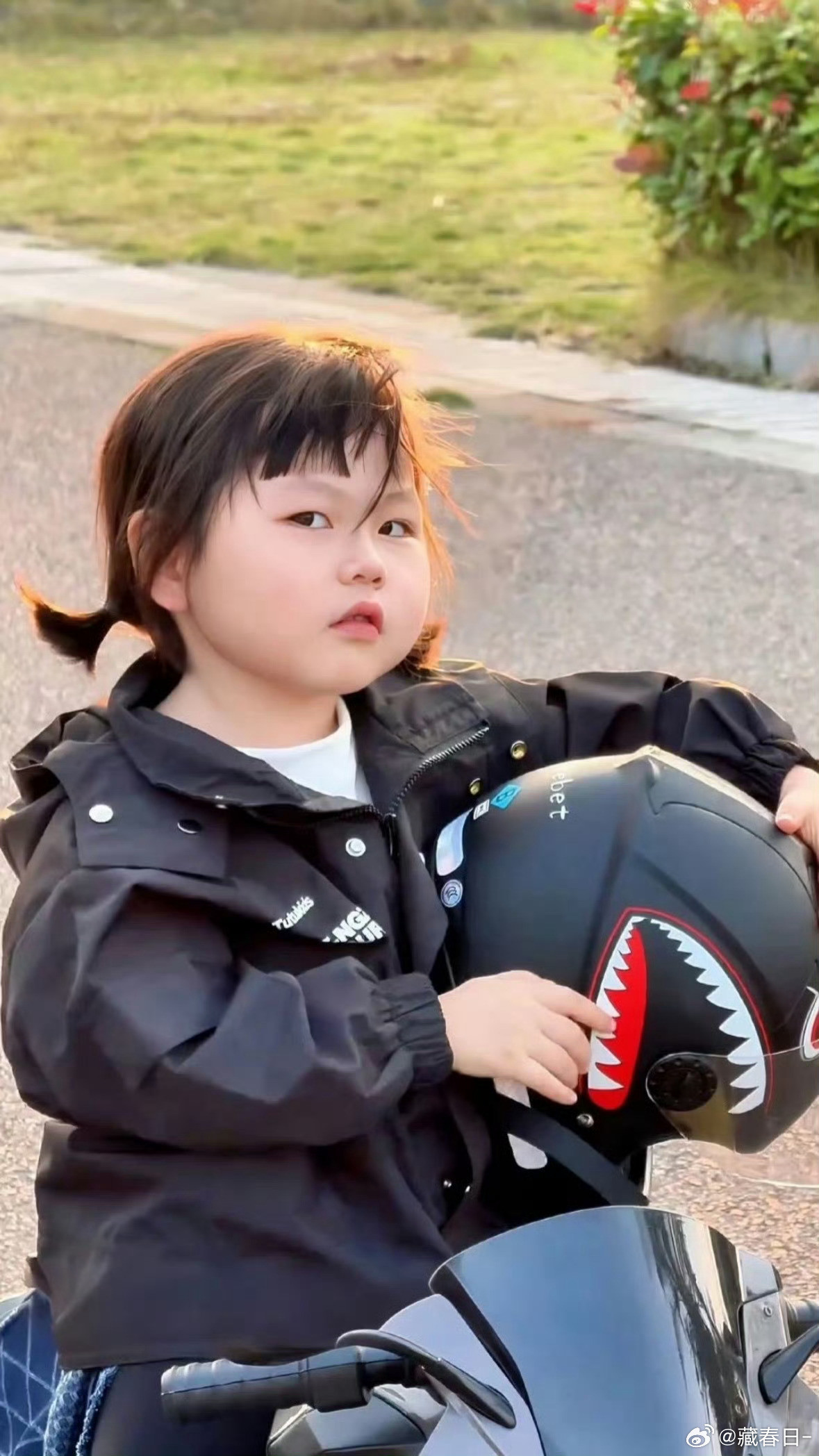 妈妈回应瑶一瑶没长高网友对瑶一瑶身高的讨论持续了一段时间，主要围绕她近两年身高变