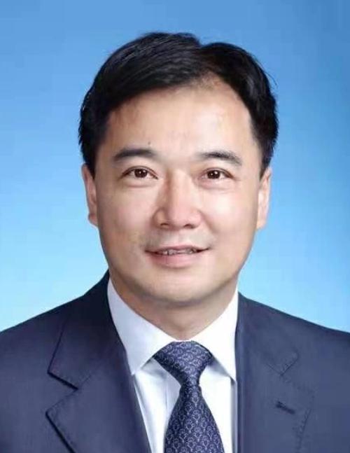 何雄落马！36年爬上正厅级，管了一辈子楼最终自己“塌了”！8月20日，河南省
