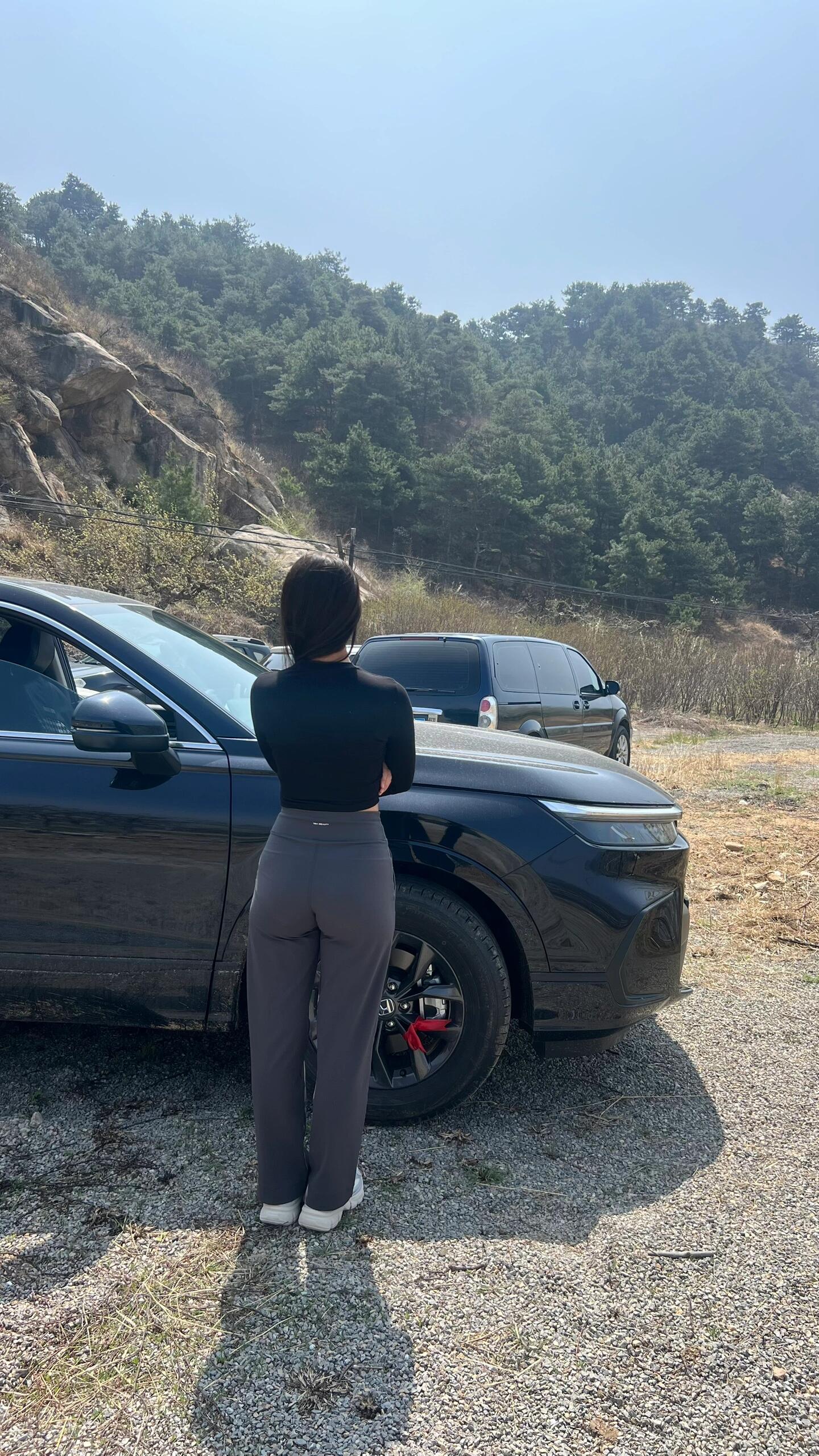 看着背影应该能确定是我的表妹。