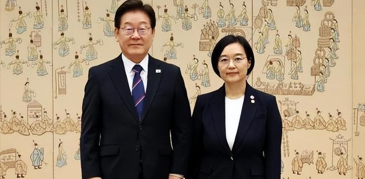 韩国政坛近期连迎重磅变局！总统李在明率领执政党在地方选举中一举拿下12个广域自治