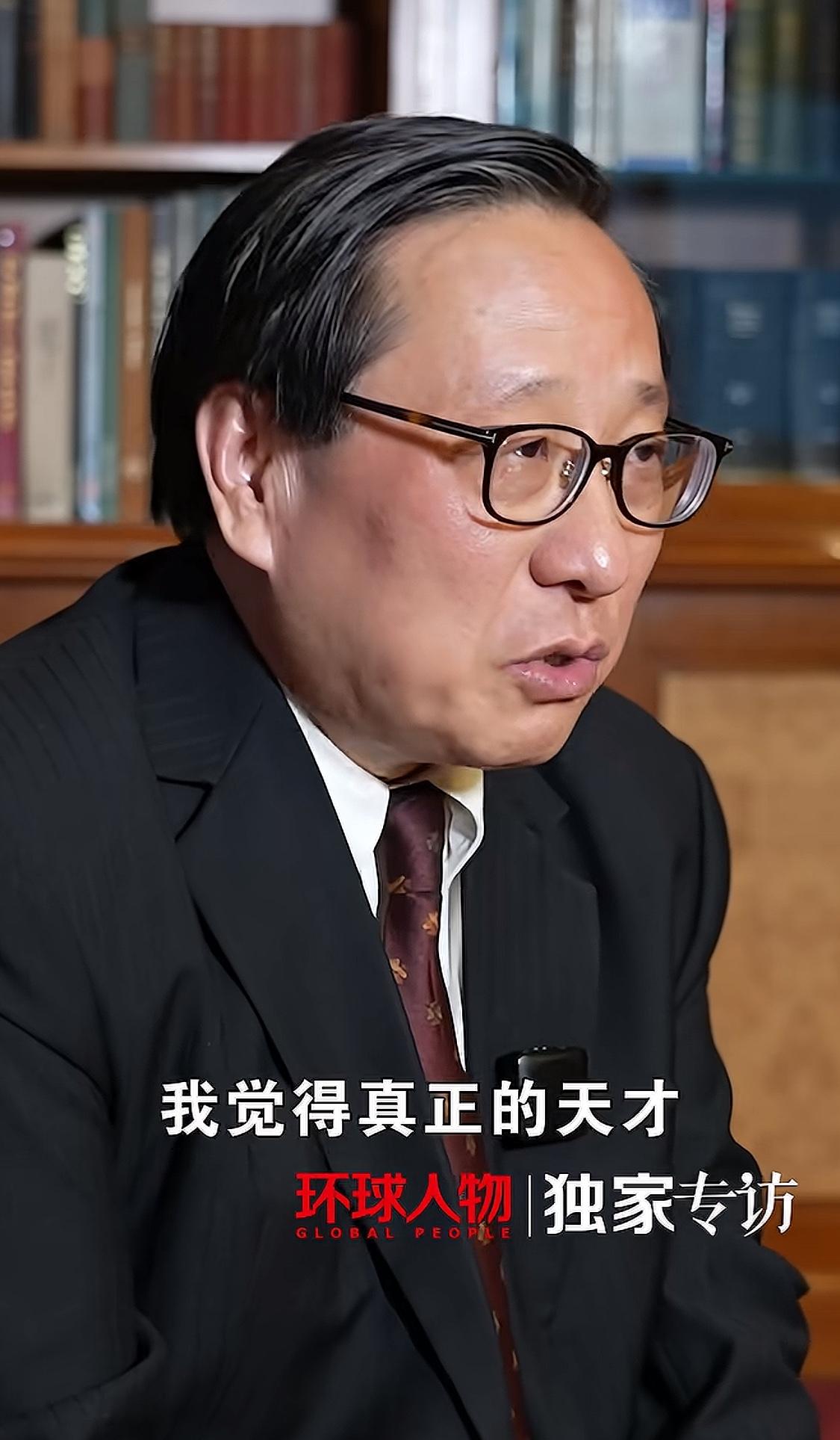 高志凯研究生毕业后进入外交部翻译室，为第二代领导人担任英文翻译。看了采访才知道他