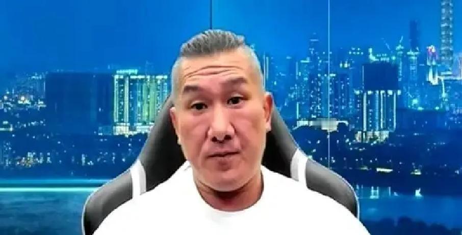 今天半夜刷手机，差点没把我笑精神了。一个成天把“兄弟”、“义气”挂在嘴边的肌