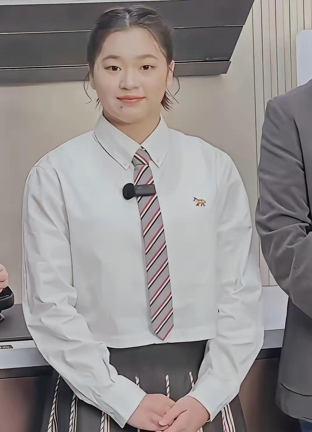 问了身边做律师的朋友，全红婵被网暴这件事到底严不严重，他沉默几秒说的话，让我心里