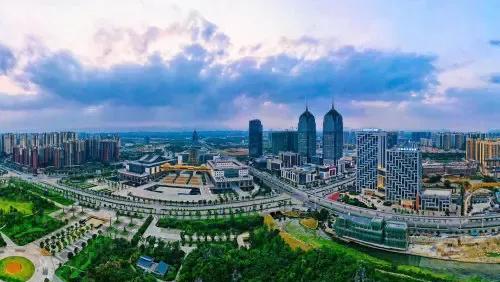 想不通啊，桂林人为什么那么喜欢老城区不喜欢临桂呢？去了一次桂林，发现临桂新区建设