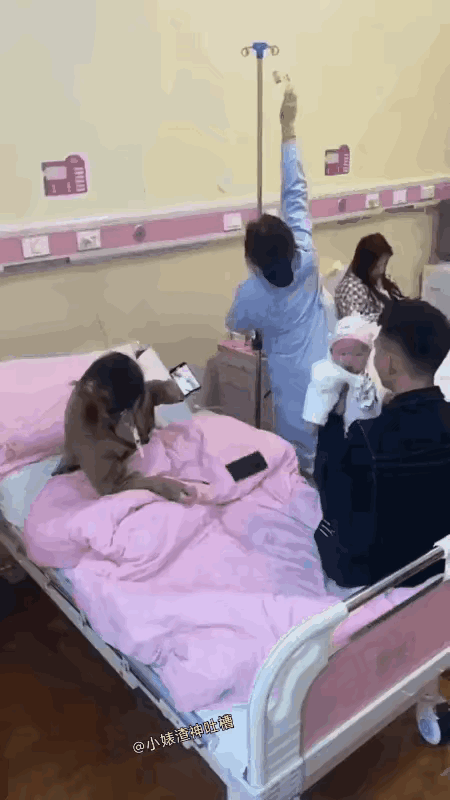 小姐姐：帮他一下，小哥哥：我做的很好吧。