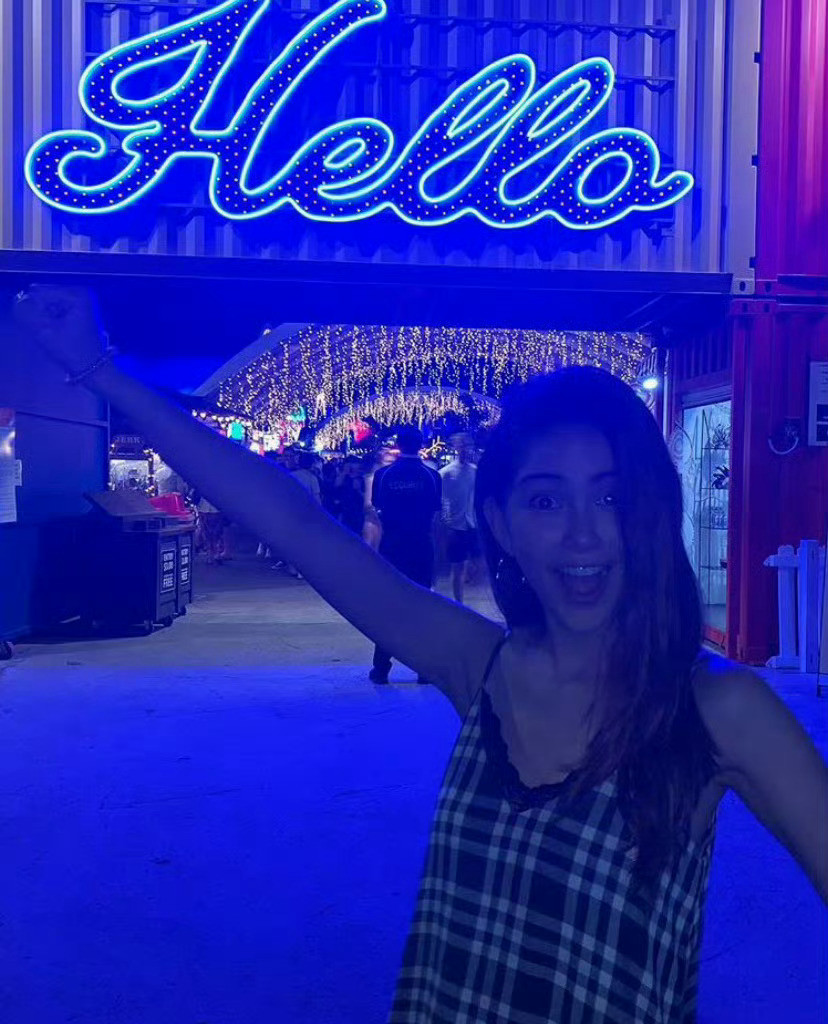 逛夜市就得跟喜欢的人一起啊