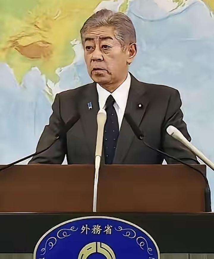 2026-01-08凌晨两点，日本外务省灯全亮着，抗议书拍在官网：要求中国立刻