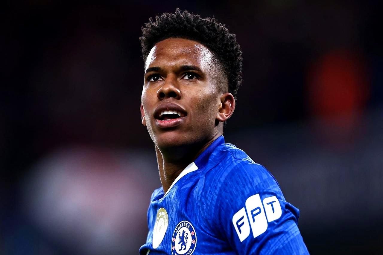 刚加盟切尔西的时候：什么小孩这么贵？切尔西球迷现在排着队给这个叫旺仔的1