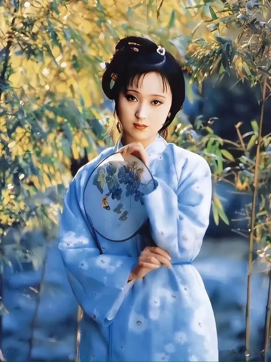 上联:红楼梦断妃子泪下联:紫苑魂销玉人悲横批:浮生若梦