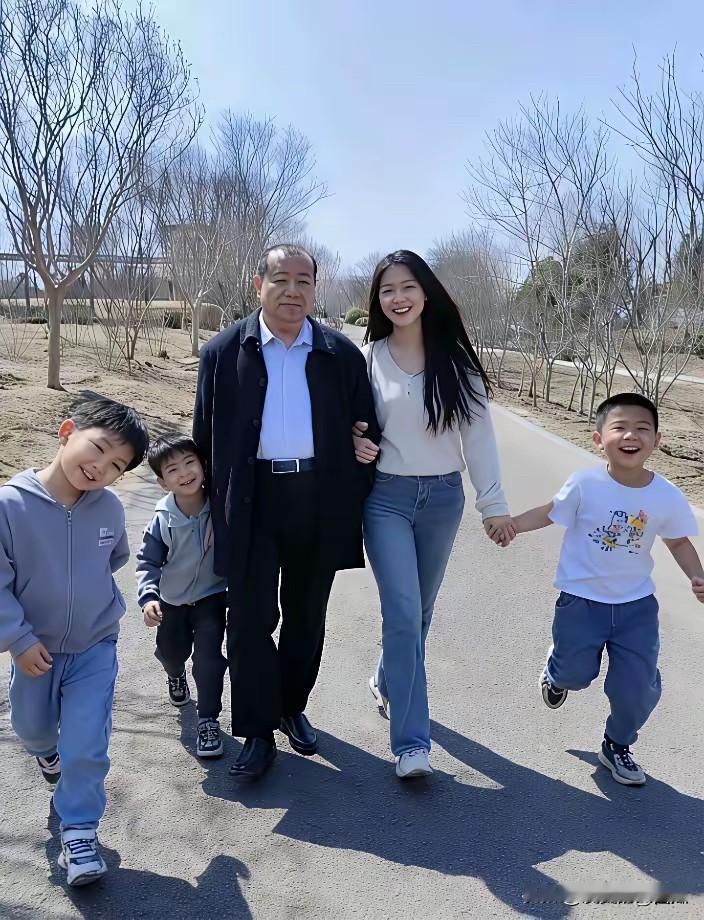 不得不说，月薪过万，才敢这样生孩子吧？[捂脸哭][捂脸哭][捂脸哭]