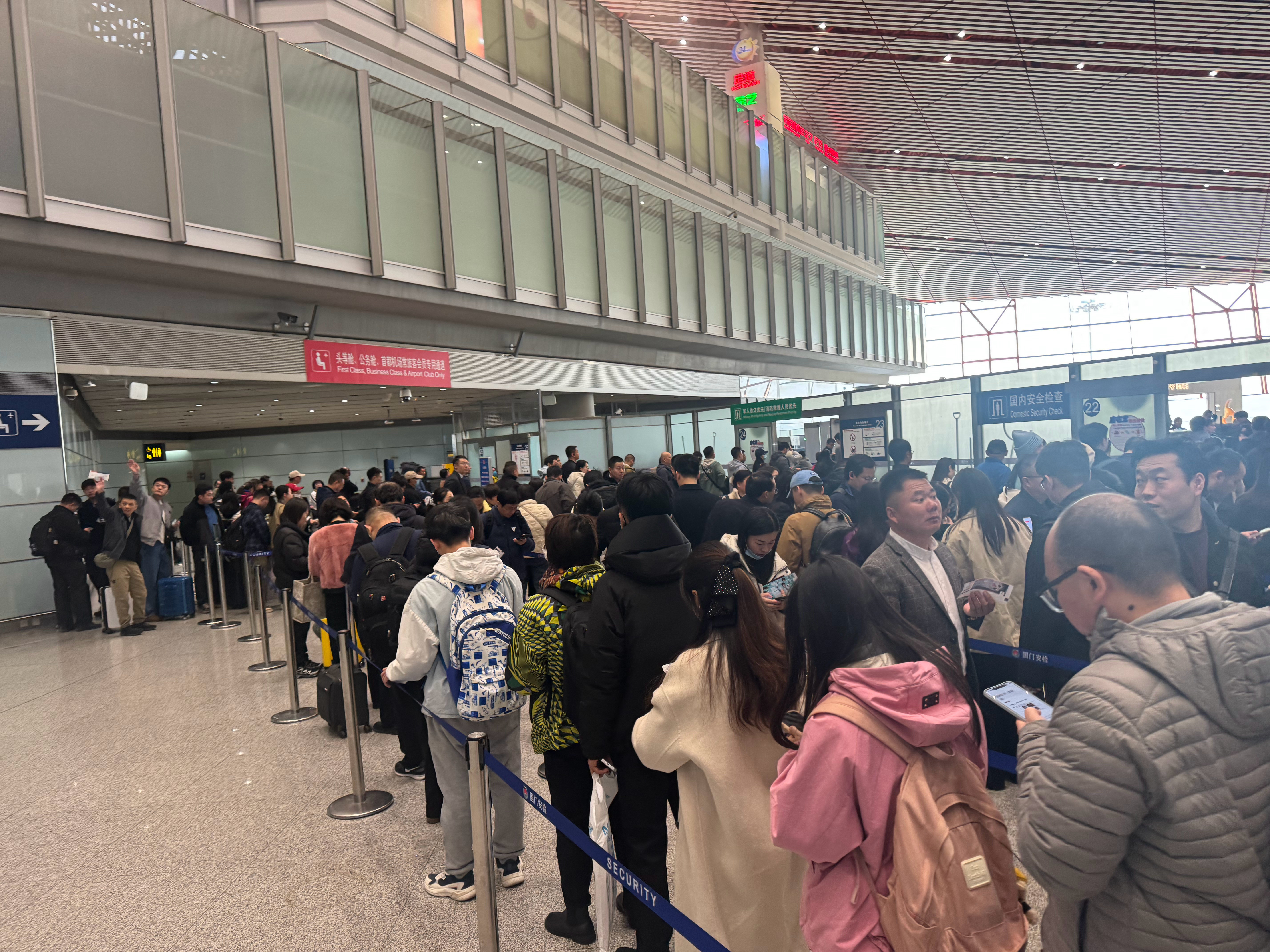 首都机场T3这是咋了？飞机票免费了？