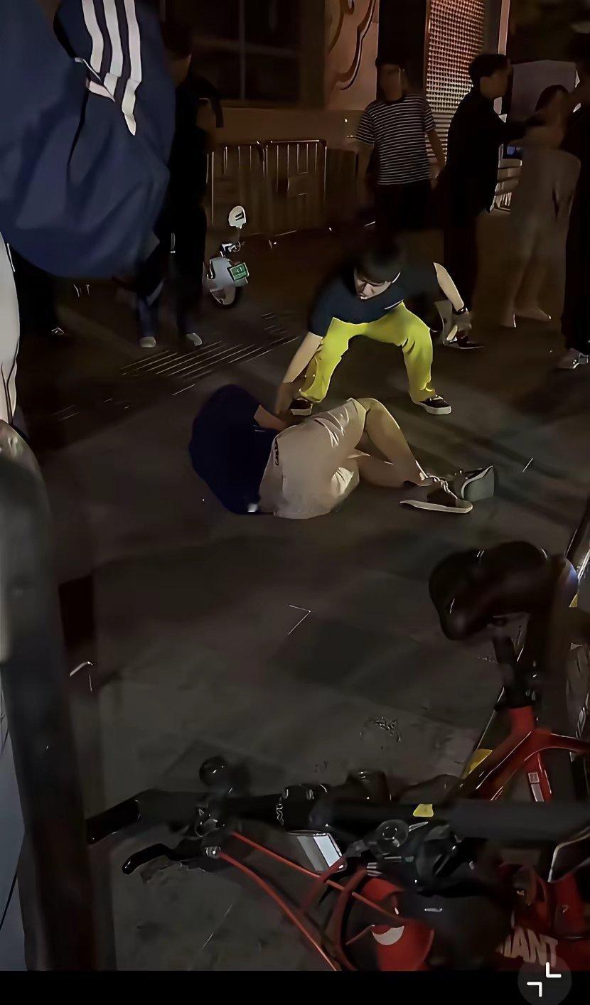 徐州火了！享受免费的足疗按摩吧…
