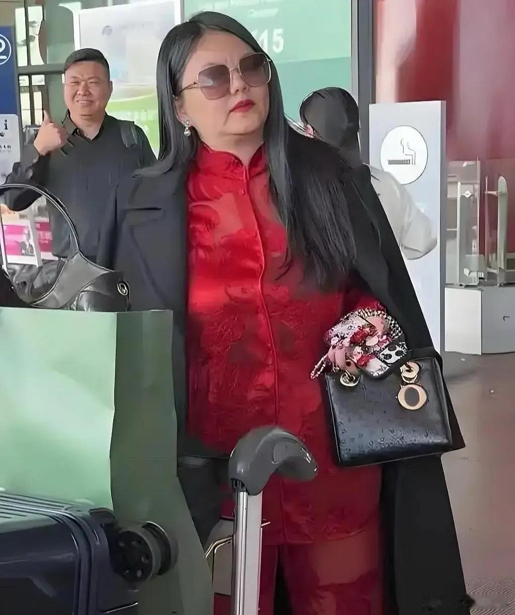 李湘瘦了好多这是用了什么科技吗