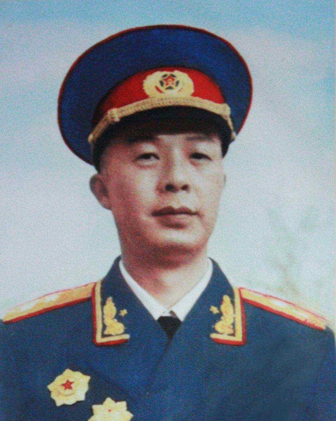 1941年，359旅2个干部在买粮食时，和县大队起了冲突，还开了枪，西北局要求枪
