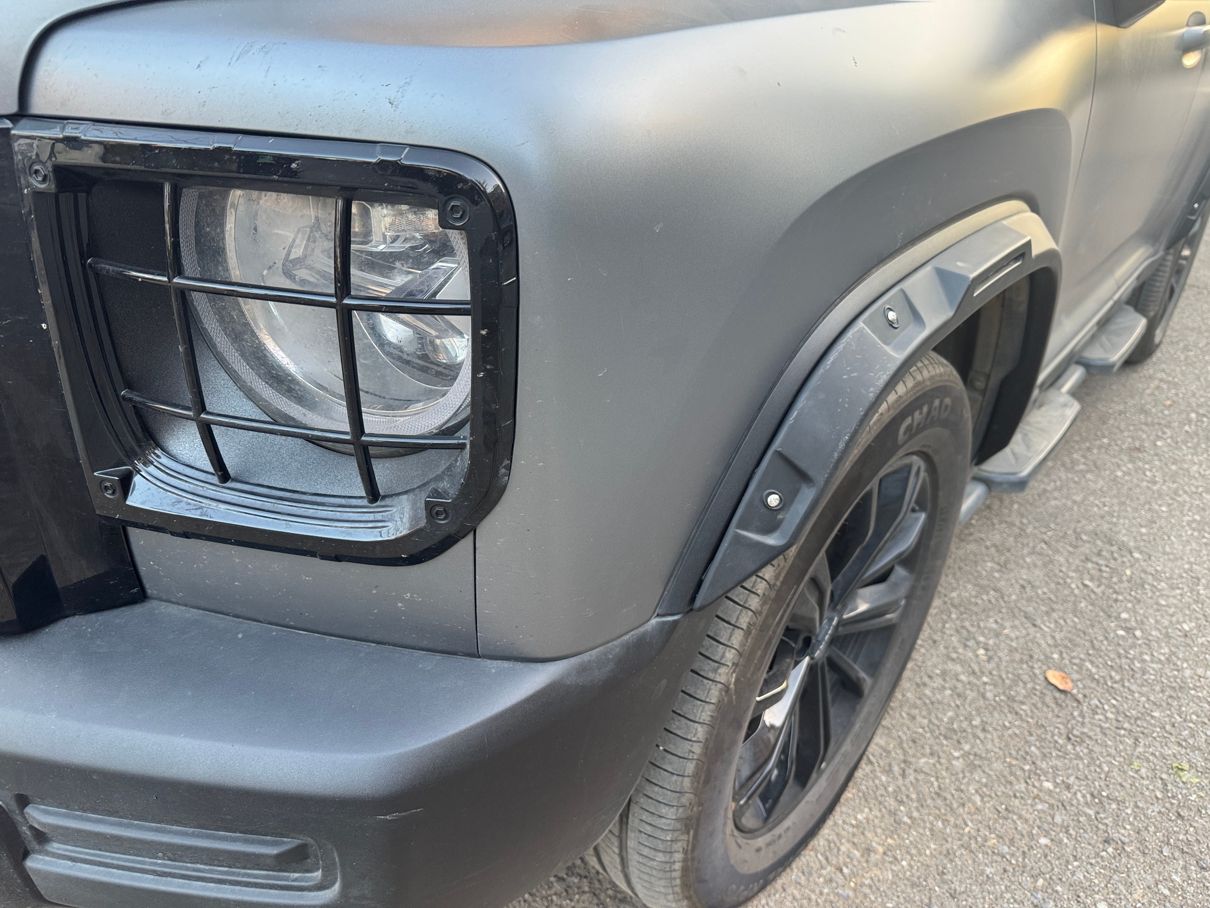 我的摄影小哥的老款猛龙他看了我的《购车指导员》后被两句话所打动1:新款科技感大灯