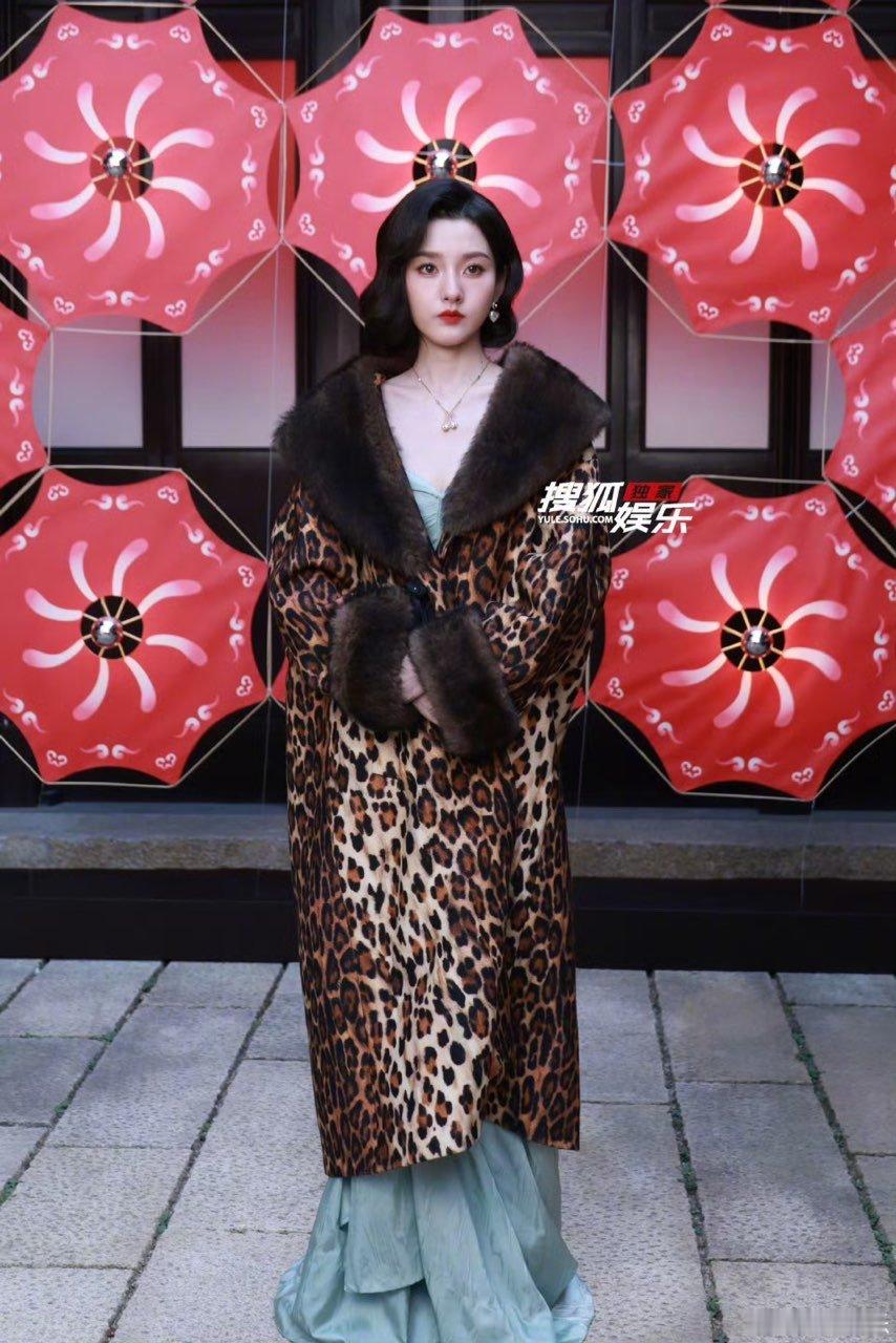 宋祖儿线下状态宋祖儿好精致的一张脸这个状态真的太好了吧