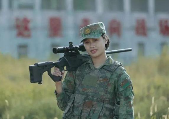陈欢，女，汉族，1995年4月出生于四川凉山，2013年9月入伍，2015年7月