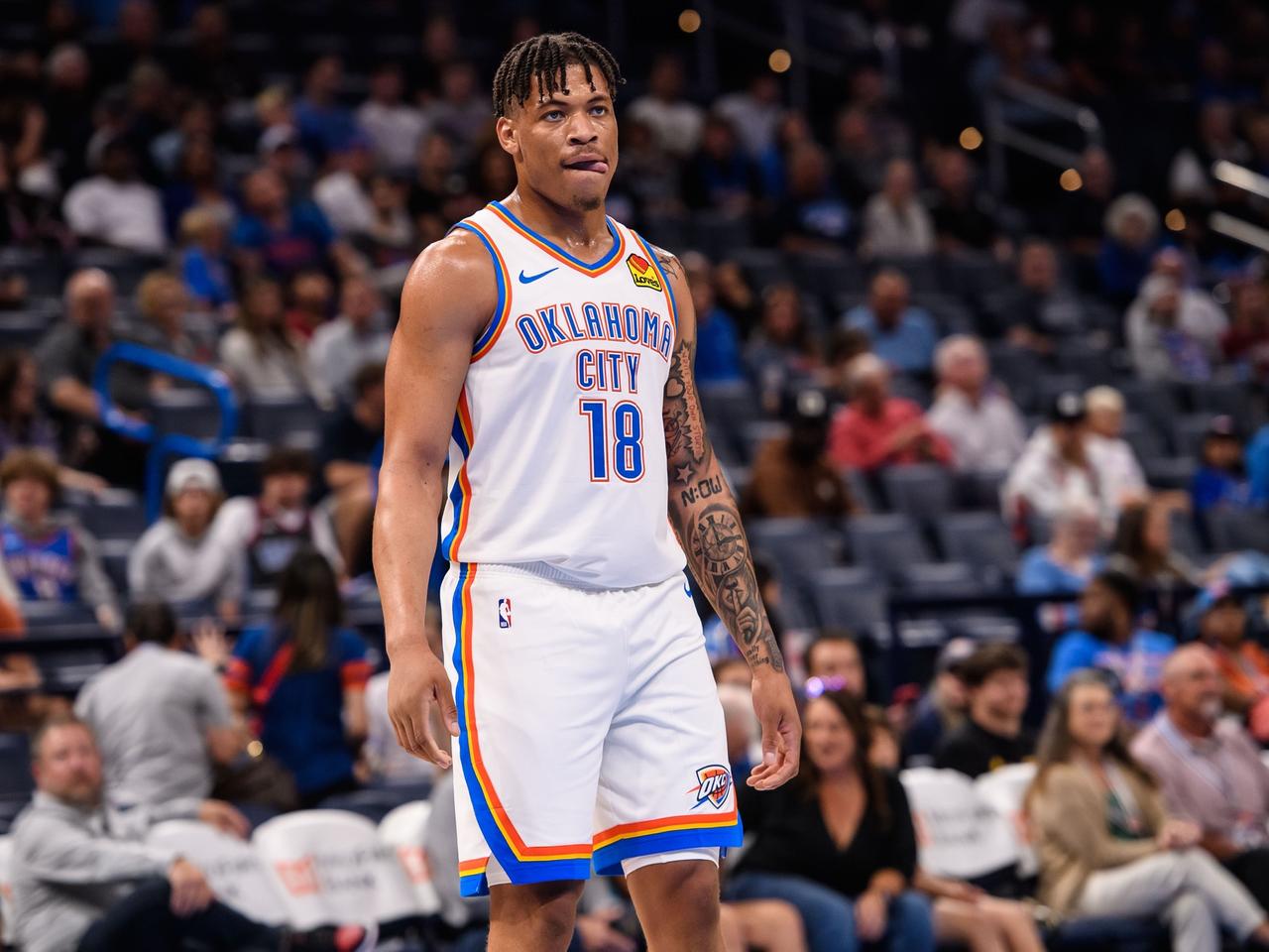 CBA最新消息：据山东广播电视台体育频道体育新闻主编夏晓司爆料：山东男篮正在马不