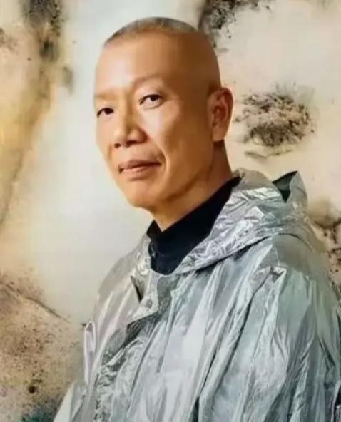 蔡国强和始祖鸟唯一可以获得我原谅的情况，就是去日本富士山搞一次烟花秀！必须是同等