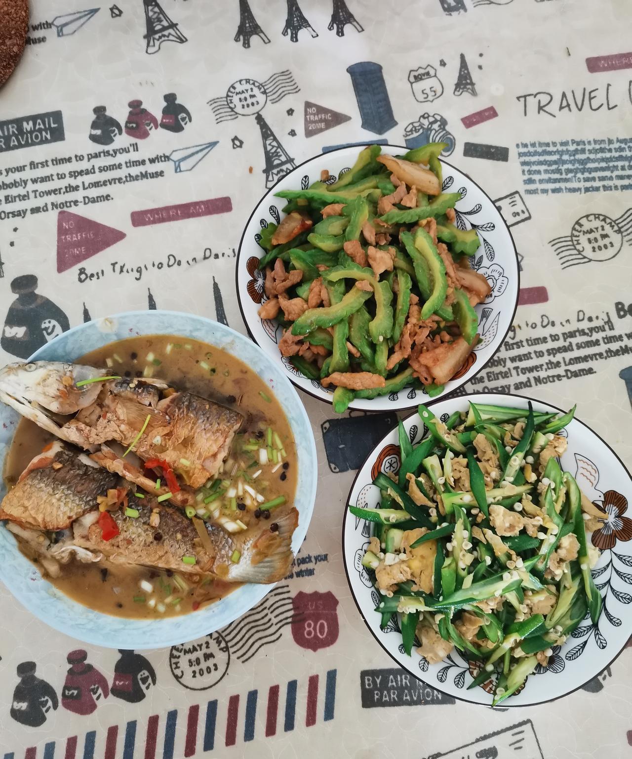 #生活中你爱做饭吗#印象中我五岁多就开始学会了做饭，养成了一个爱做饭，爱做家务的