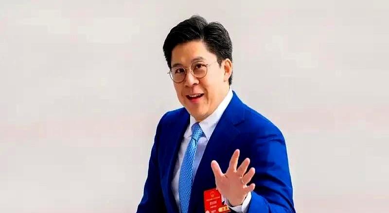 霍启刚找对象，居然不看钱看这个。最近霍启刚公开说，他找老婆的标准不是门当户对