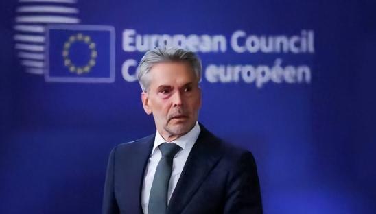 荷兰等了19天，中方终于恢复供货，但不卖给国外，付款只收人民币 麻烦看官老爷