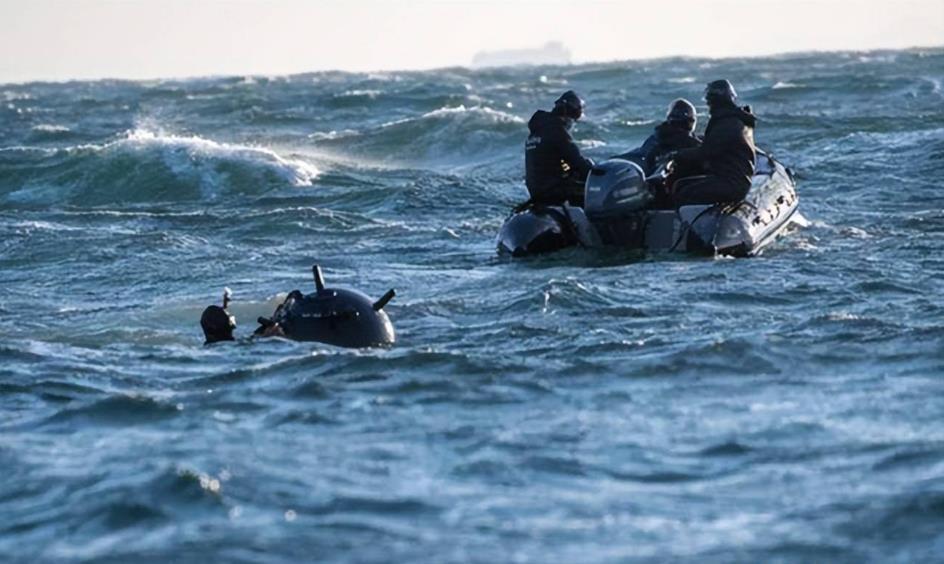 致命的声波：伊朗针对美国航母部署了不寻常的武器！4月26日俄罗斯媒体刊文。随