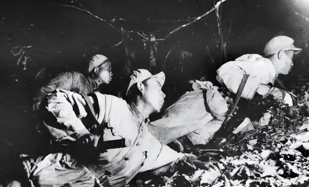 500志愿军误闯6000英军阵地，绝境中反杀：我们有的是骨头！朝鲜战场，