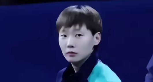 曼昱成功卫冕全运会女单决赛曼昱4:2莎莎六局比分第一局7:11第二局