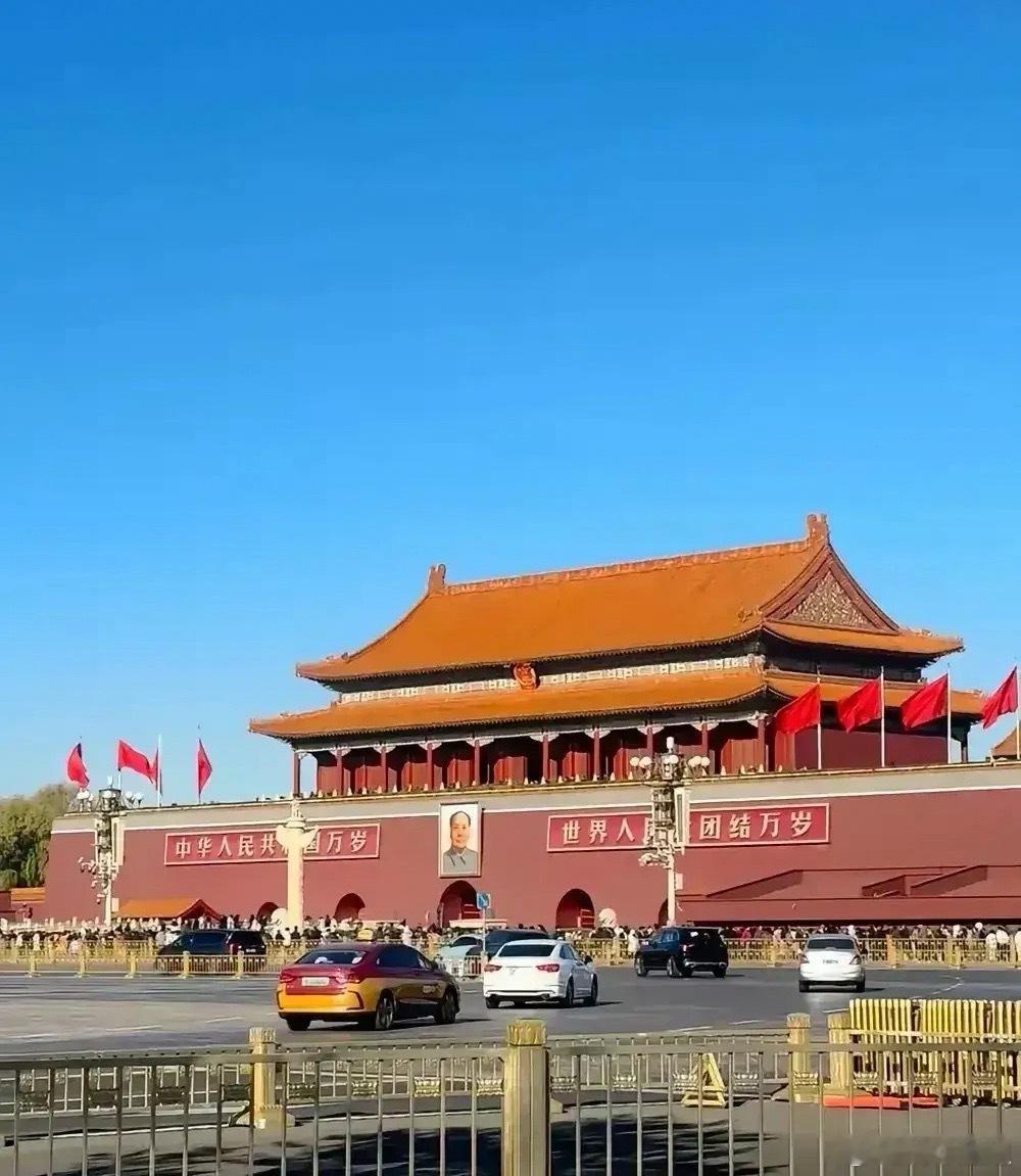 逛北京别踩坑，初去逛北京，注意这9点，别当冤大头：​第一：去故宫尽量别从天安
