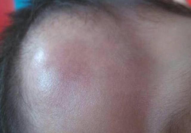 凌晨女儿歇斯底里哭闹, 孩子妈未放在心上, 最终结果让她后悔不迭
