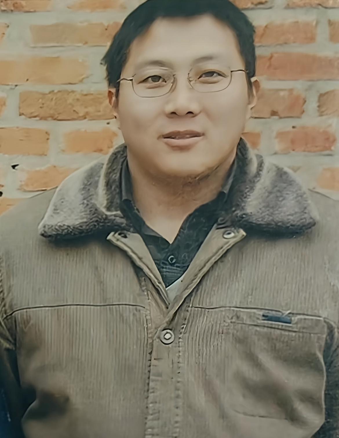 江苏赣榆海头高级中学“名师”张宝同去世，年仅50岁，刚过完生日没几天。知情人透