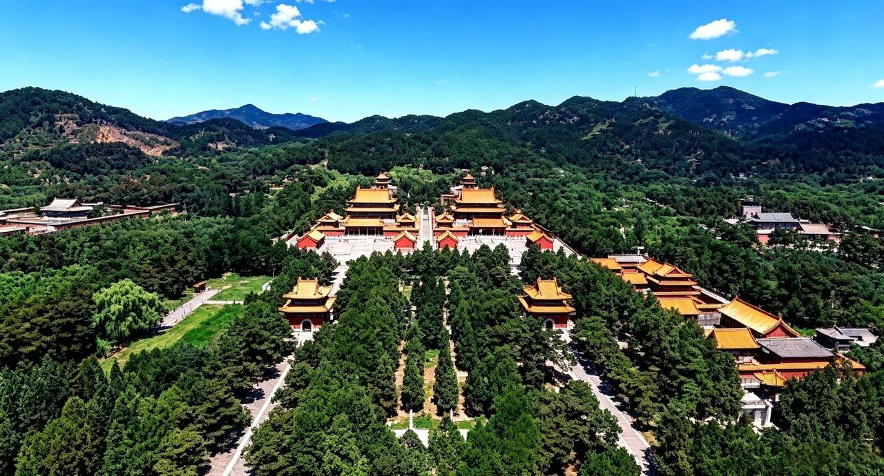 【慈安陵与慈禧陵，两座帝后陵中的玄机】慈安陵和慈禧陵的正式陵名是清朝陵寝中字数