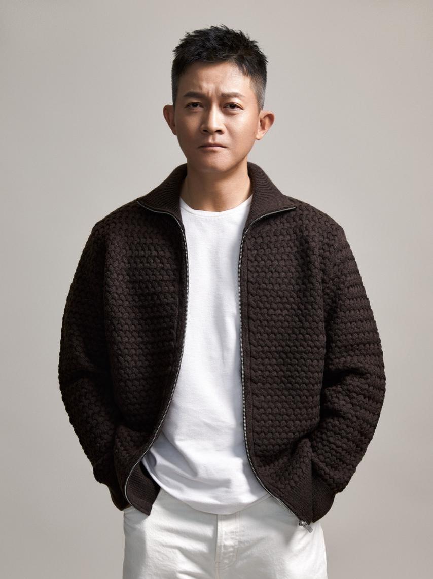 2013年，李静问岳丽娜:“你是否会嫉妒郭靖宇对杨志刚的宠爱？”岳丽娜脱口而出: