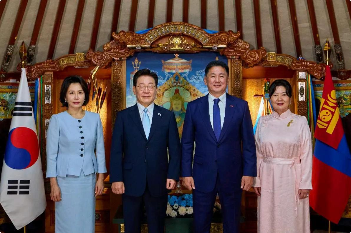 韩国总统李在明时隔16年访问蒙古国，蒙古外长亲自迎接，举行盛大仪式欢迎李在明夫妇
