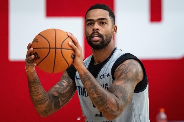 麦基、拉塞尔加盟上海男篮，一天两位前NBA球员签约。卫冕冠军今年志在必得啊！丹吉
