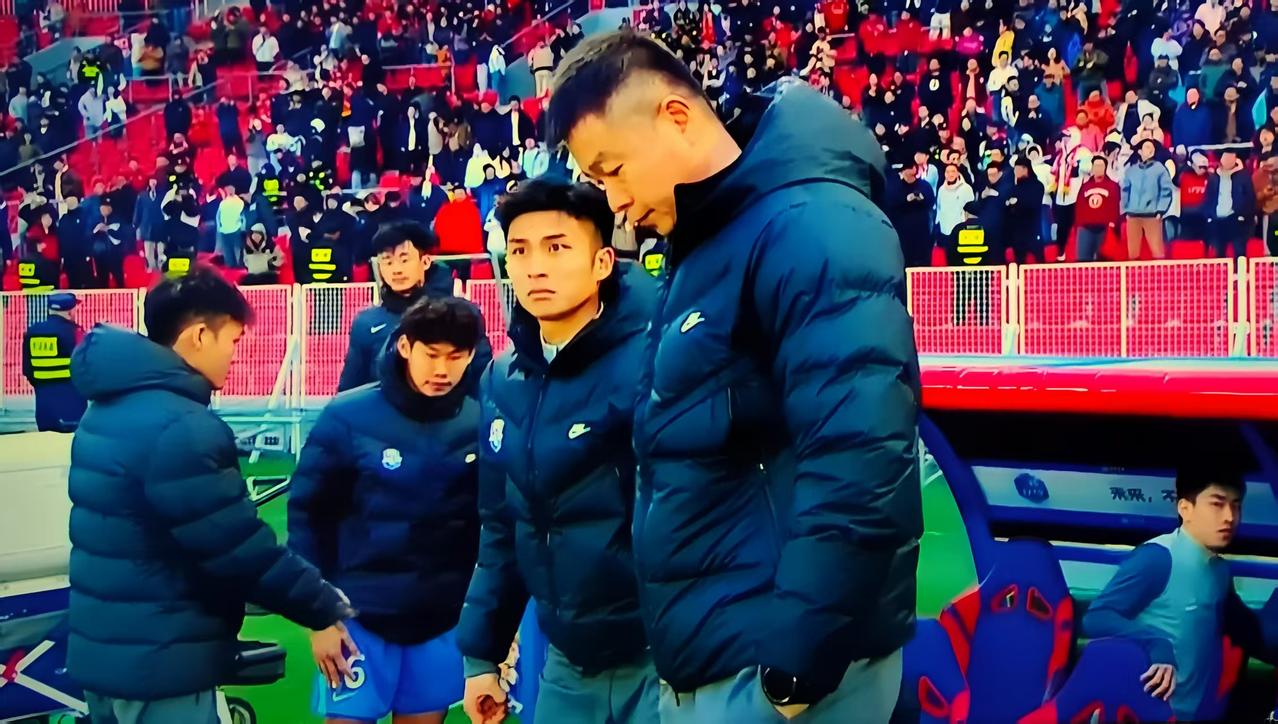 于根伟还能撑多久？在天津津门虎联赛前三轮仅积负9分，联赛排名垫底的情况下，出现了