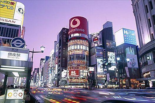 日本各大城市GDP，还真不能小看，全是上千亿，首都更是上万亿1、东京980