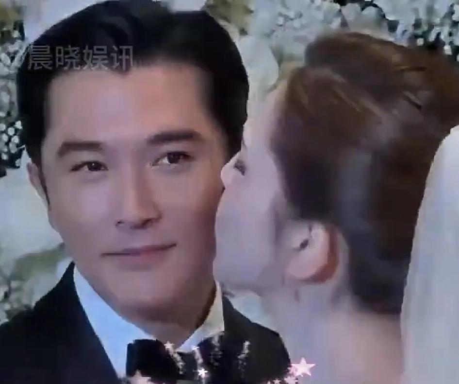 有网友看出来了：许玮甯是他们夫妻中更主动的那个，更爱的那个。网友：就没看过新