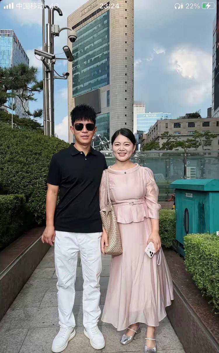 乡村小乔，抖音上粉丝1000多万，她只是一个普普通通的二本大学毕业的，徐州工程学